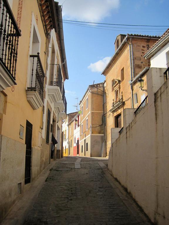 La Casina De Piedra Encanto - Parte Antigua De Caceres Ruang foto